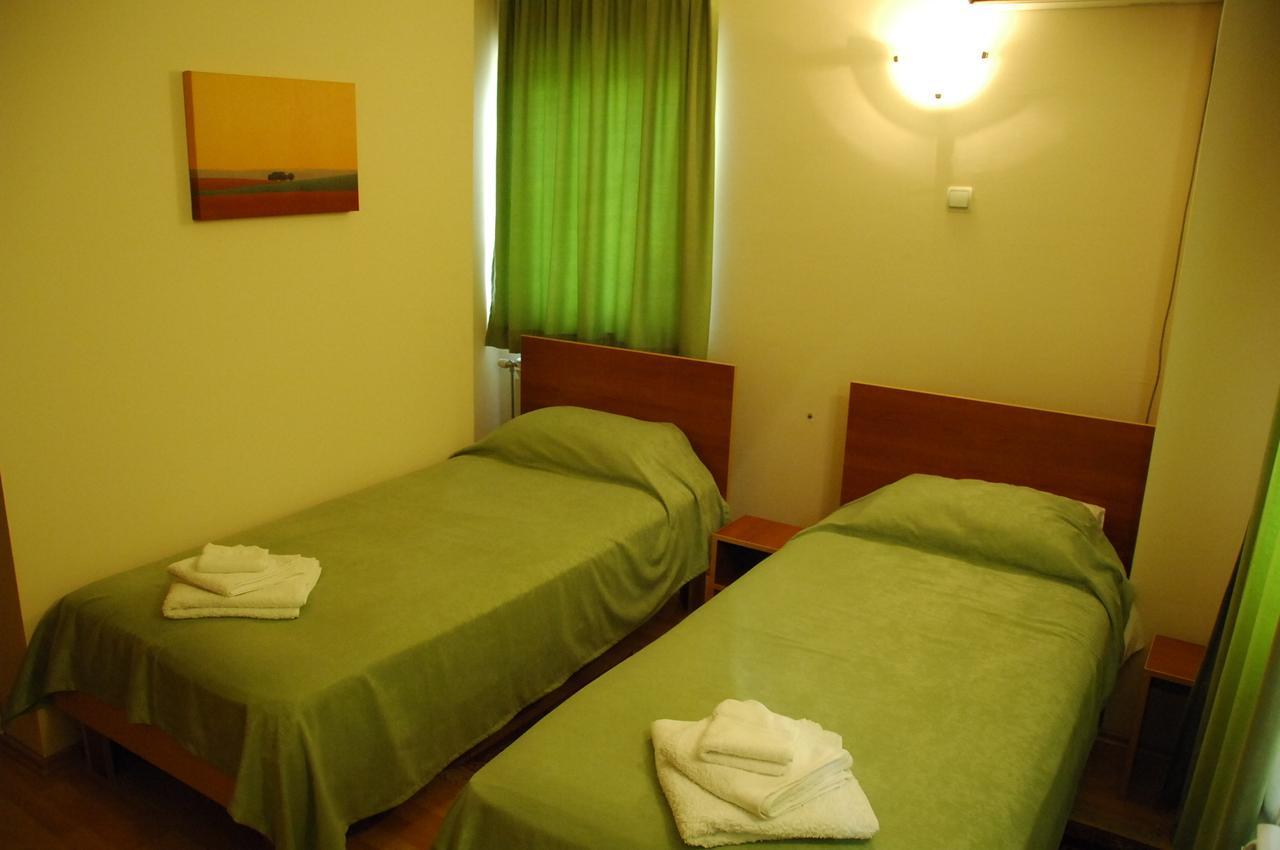 Villa Nevenka Rooms Belgrado Quarto foto